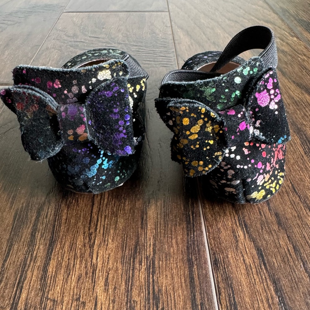 Monkey Feet flats
